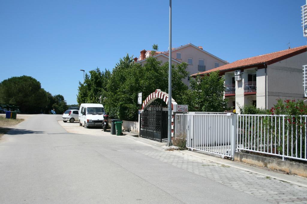 Apartments Nea Rovinj Exterior photo